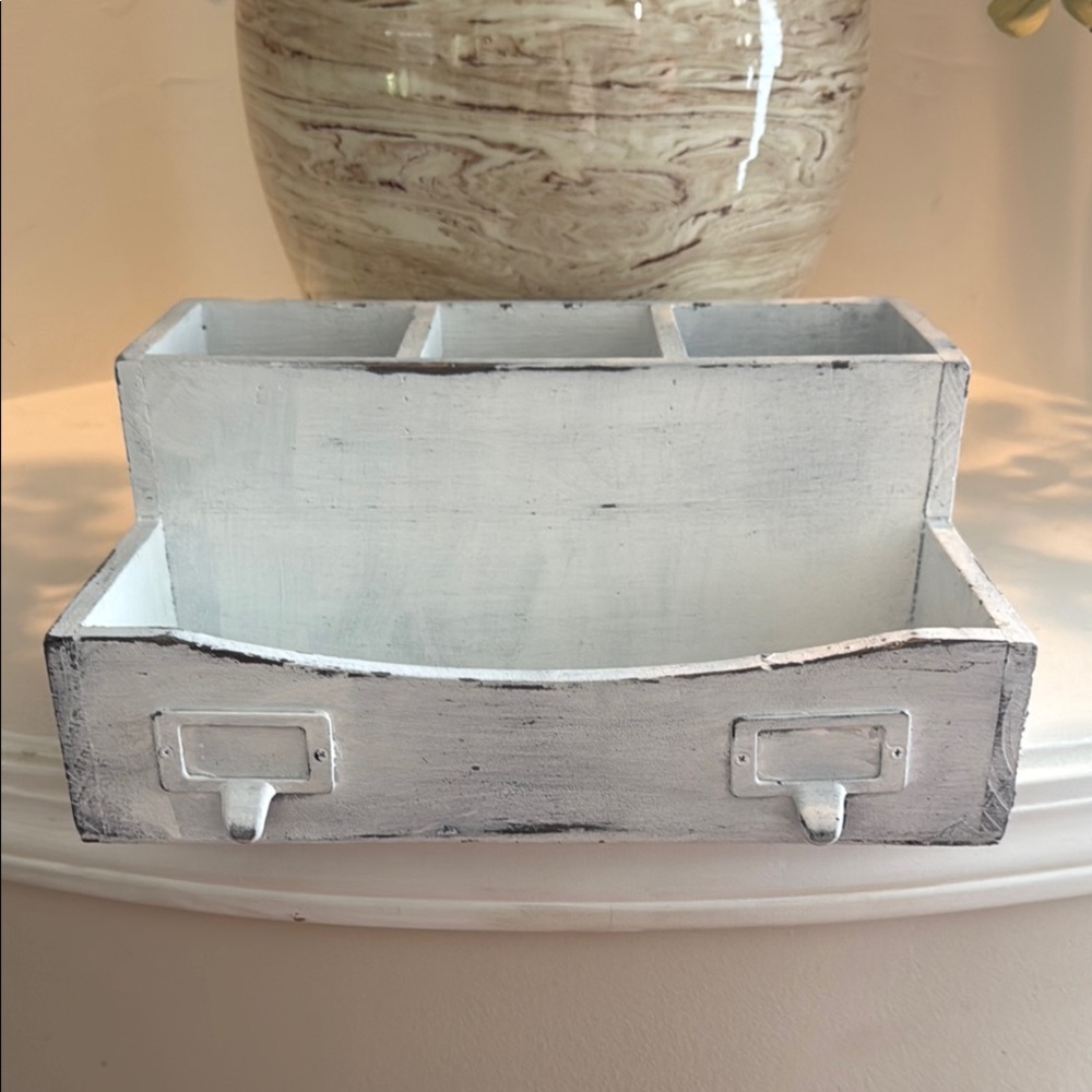 White Wooden Organizer Shabby Chic 4 compartments